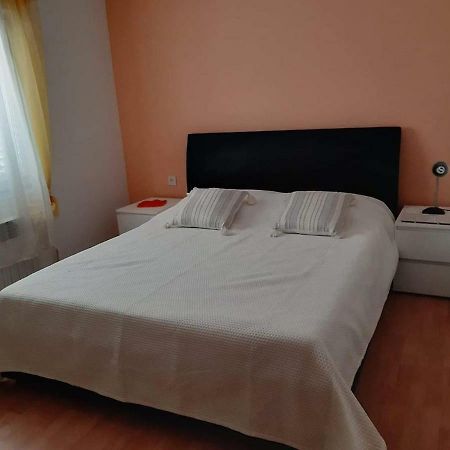 Apartman Lucija Трогир Экстерьер фото